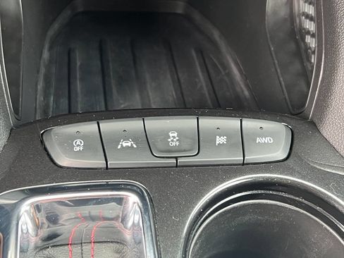 Used 2023 Chevrolet TrailBlazer RS w/ Convenience Package AWD/4WD image 32