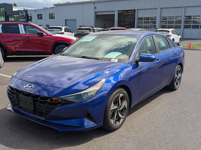 Used 2023 Hyundai Elantra SEL w/ Convenience Package
