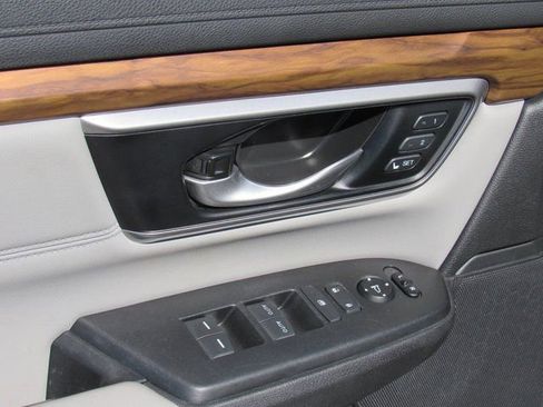 Used 2021 Honda CR-V EX-L image 13