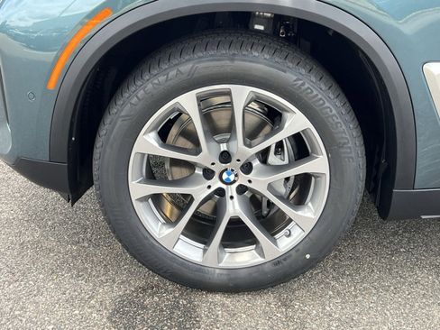 New 2026 BMW X5 xDrive40i w/ Climate Comfort Package image 9