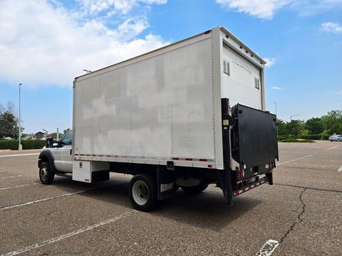 Used 2016 Ford F550 2WD Regular Cab Super Duty image 8