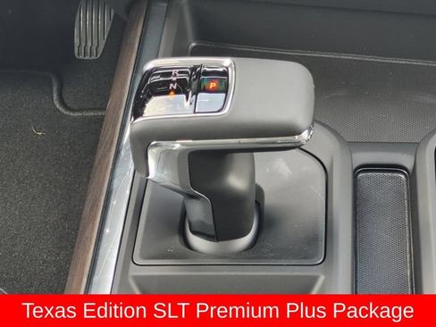 New 2026 GMC Sierra 1500 SLT AWD/4WD image 15
