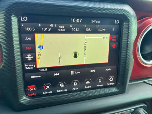 Used 2018 Jeep Wrangler Unlimited Rubicon AWD/4WD image 15