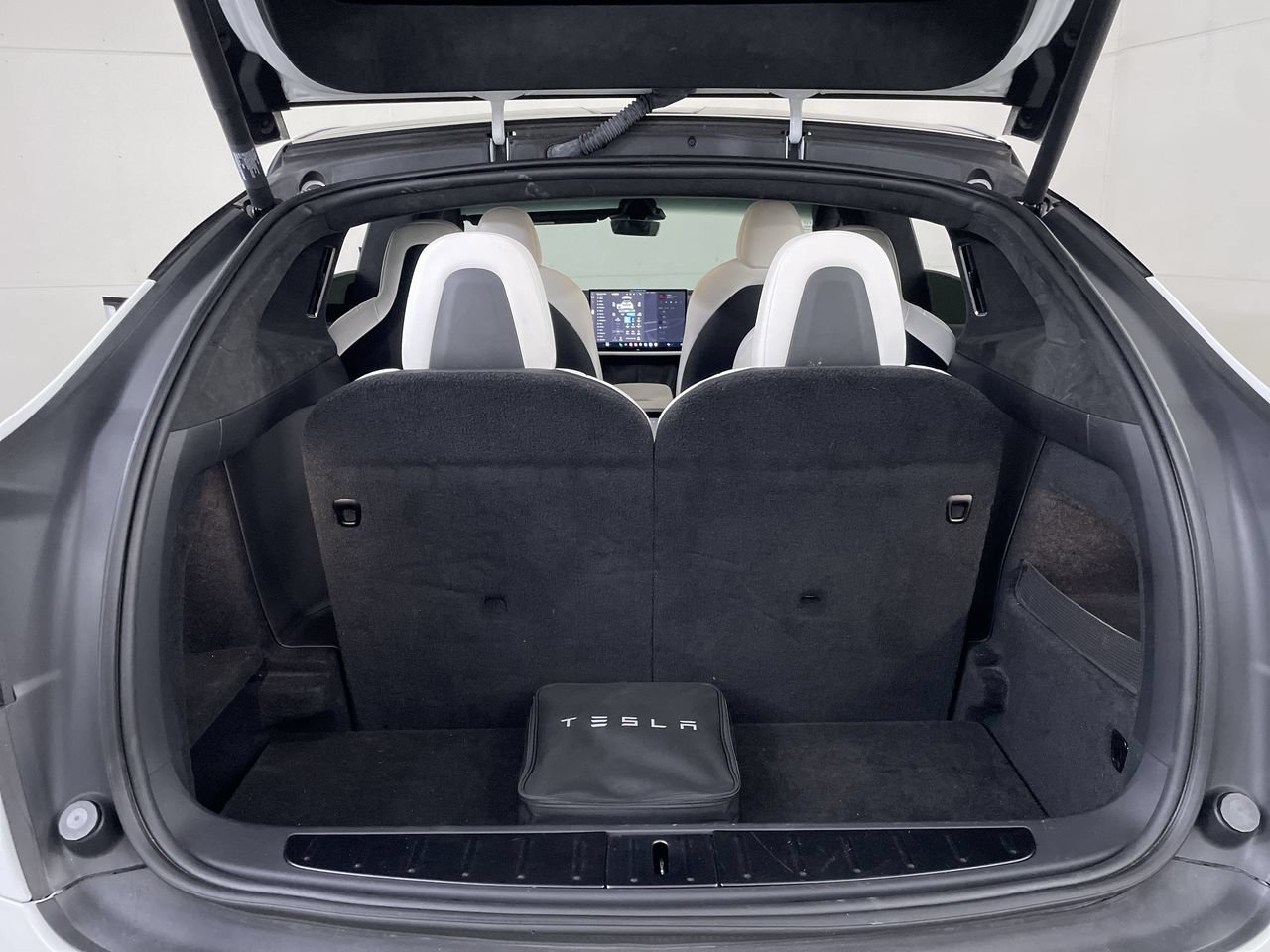 Used 2022 Tesla Model X Plaid AWD/4WD image 21