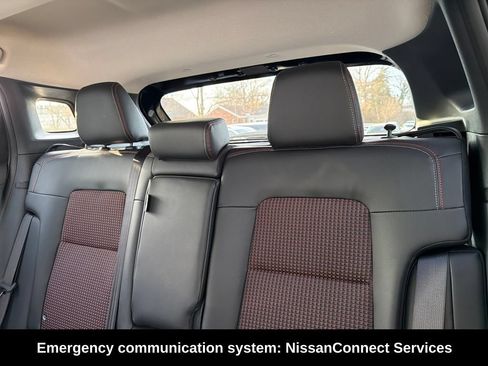 Used 2026 Nissan Kicks SR w/ SR Premium Package FWD image 29