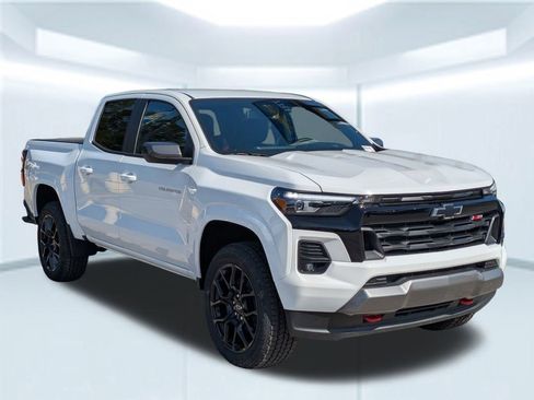New 2025 Chevrolet Colorado Z71 image 8