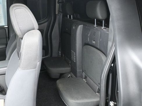 Used 2023 Nissan Frontier SV w/ Tow Package image 26