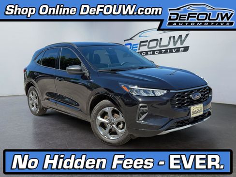 Used 2023 Ford Escape ST-Line w/ Tech Pack #1 AWD/4WD image 1