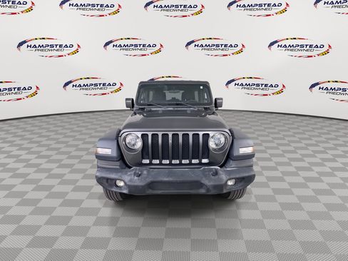 Used 2019 Jeep Wrangler Unlimited Sport S AWD/4WD image 3