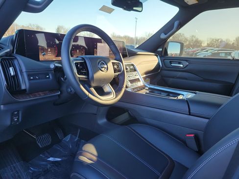 New 2025 Nissan Armada SL w/ Captain's Chari Seat Package image 19