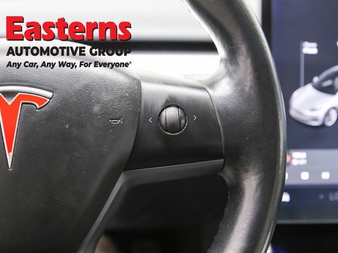 Used 2018 Tesla Model 3 Long Range image 16