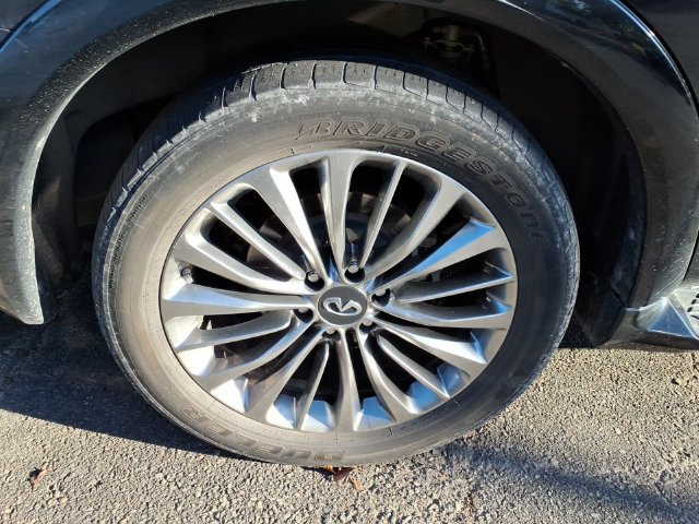 Used 2019 INFINITI QX80 Luxe w/ Proactive Package RWD image 10
