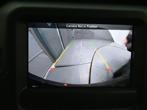 Used 2018 Jeep Wrangler Unlimited Sport S image 21