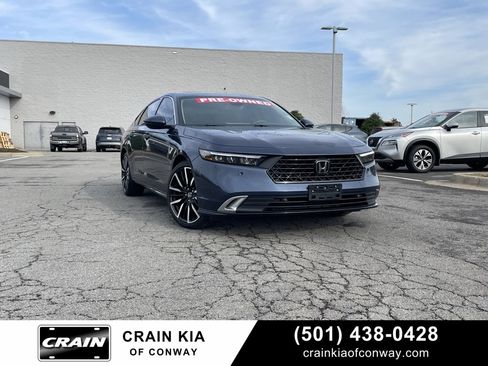 Used 2023 Honda Accord Touring image 1