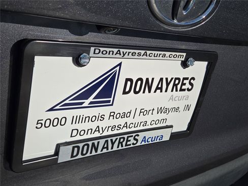 Used 2021 Toyota RAV4 LE AWD/4WD image 29