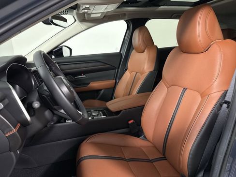 Used 2025 MAZDA CX-50 Meridian Edition w/ Apex Package image 5