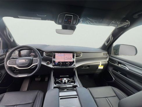 New 2026 Jeep Grand Wagoneer Limited AWD/4WD image 24
