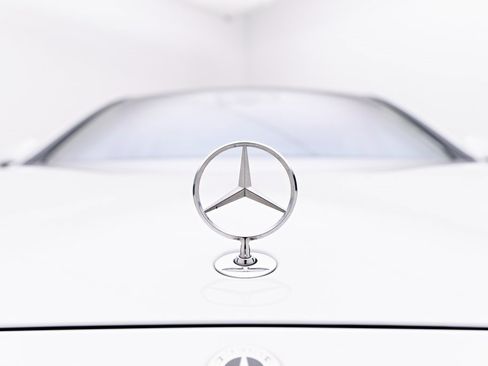 Used 2024 Mercedes-Benz S 580e 4MATIC Sedan image 17