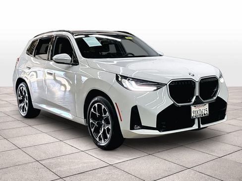 Used 2026 BMW X3 xDrive30i w/ Premium Package AWD/4WD image 2