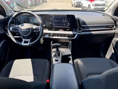 Used 2023 Kia Sportage LX AWD/4WD image 35