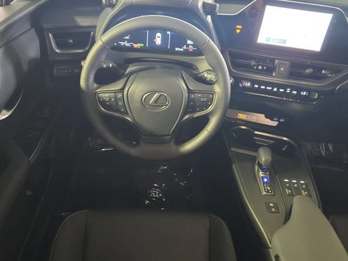 Used 2025 Lexus UX 300h FWD w/ Accessory Package (Z2) image 14