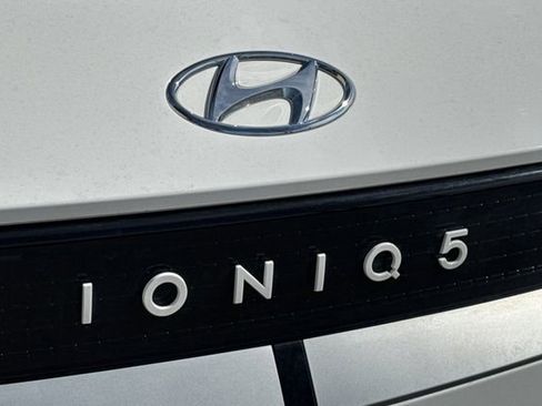 Used 2024 Hyundai Ioniq 5 SE image 48