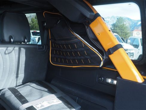 Used 2022 Ford Bronco Wildtrak image 18