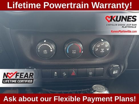 Used 2017 Jeep Wrangler Unlimited Rubicon w/ Max Tow Package image 20