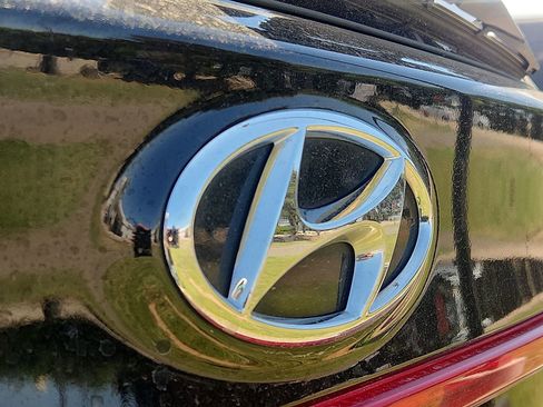 Used 2023 Hyundai Santa Fe SEL AWD/4WD image 4