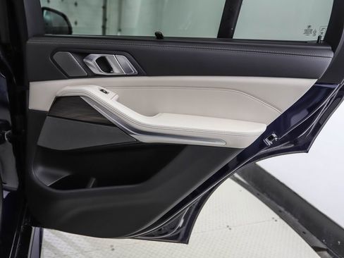 New 2026 BMW X5 xDrive40i w/ M Sport Package image 25