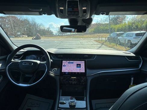 New 2025 Jeep Grand Cherokee L Limited w/ Trailer Tow Package image 13