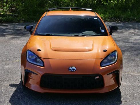 Used 2023 Toyota GR86 10th Anniversary SE image 5