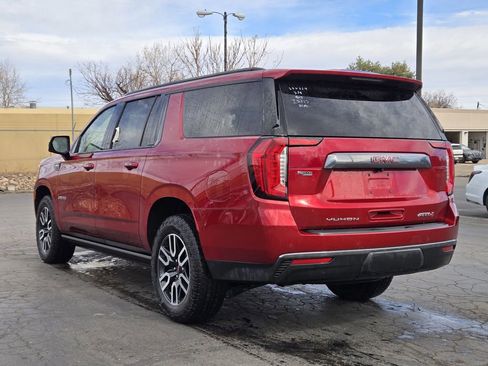 Used 2024 GMC Yukon XL AT4 w/ Technology Package image 4