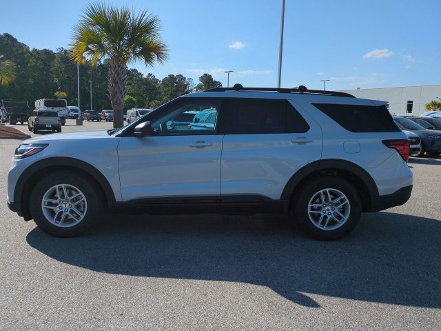 New 2026 Ford Explorer Active RWD image 7