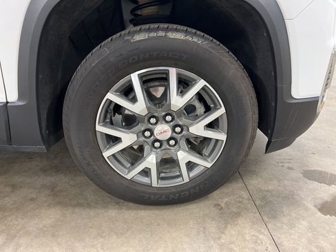 Certified 2023 GMC Acadia SLE w/ Driver Convenience Package image 21