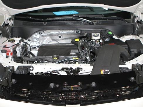 New 2026 Chevrolet Trax ACTIV w/ Driver Confidence Package FWD image 3