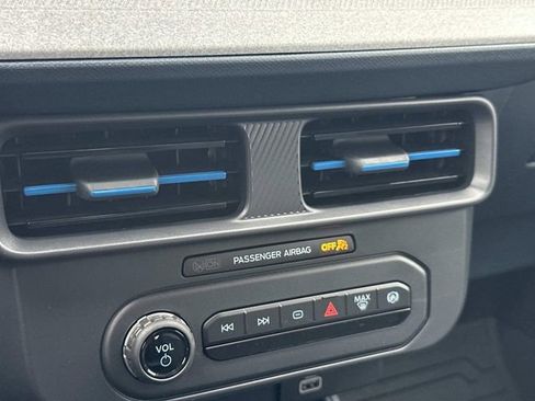 New 2025 Ford Maverick XLT w/ Equipment Group 302A image 31