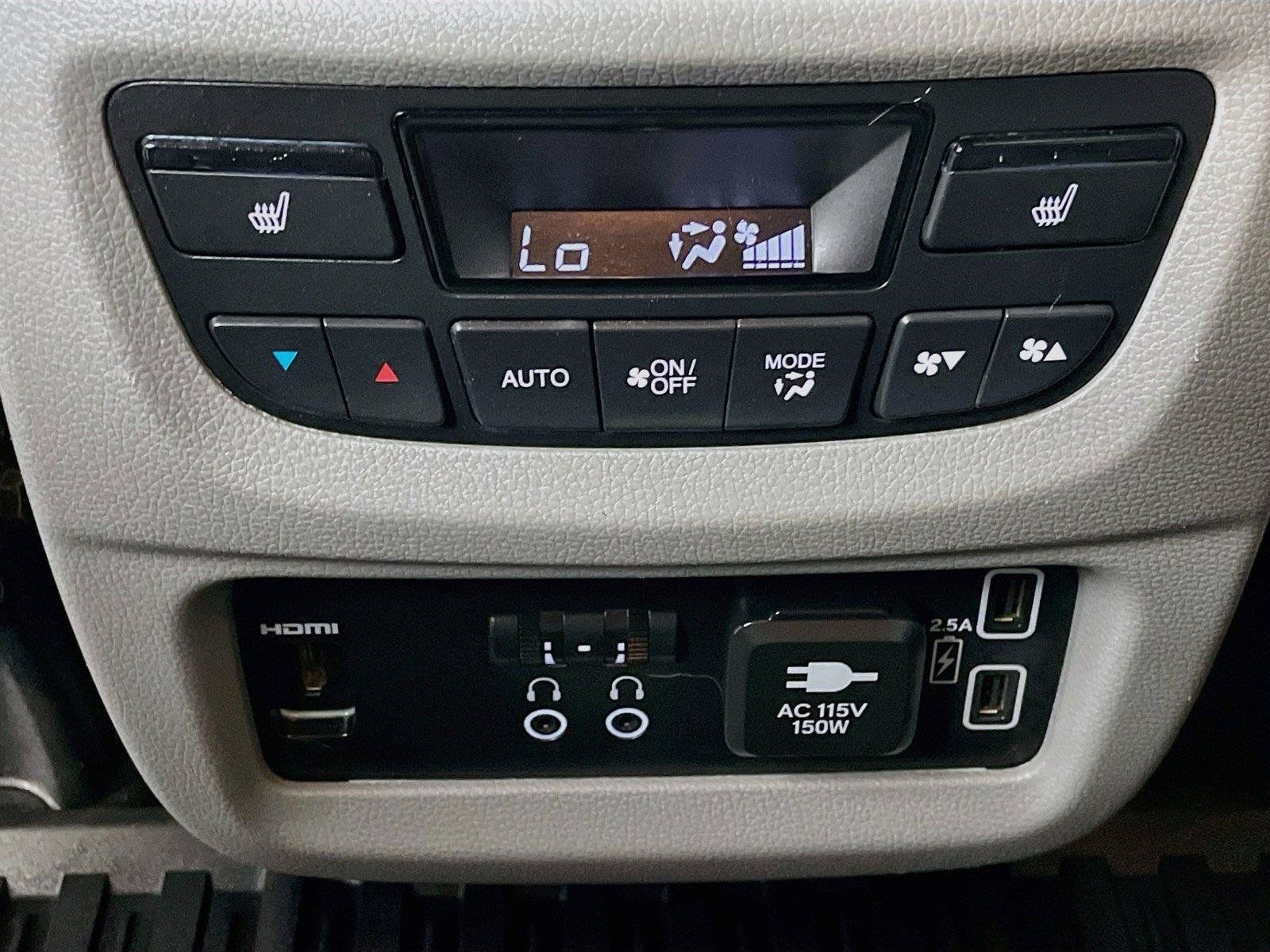 Used 2021 Honda Pilot Touring image 31