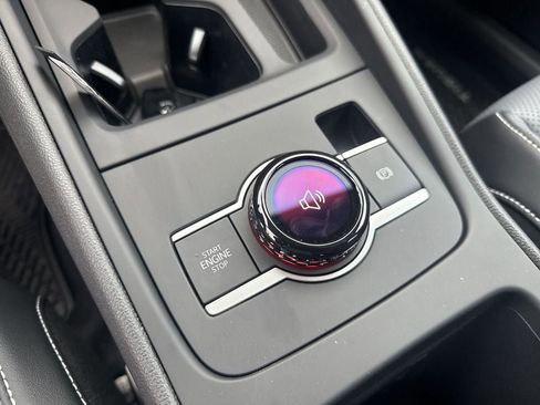 New 2026 Volkswagen Tiguan SE AWD/4WD image 30