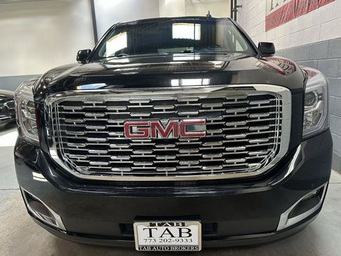 Used 2019 GMC Yukon Denali w/ Denali Ultimate Package AWD/4WD image 7