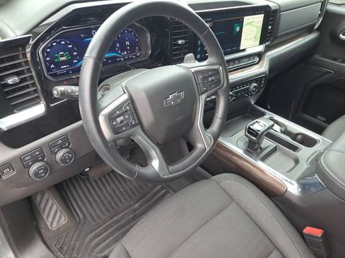Used 2023 Chevrolet Silverado 1500 RST w/ Z71 Off-Road Package AWD/4WD image 10