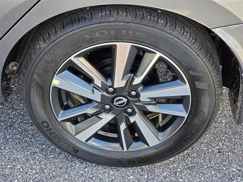 New 2025 Nissan Versa SV w/ Trunk Package image 26