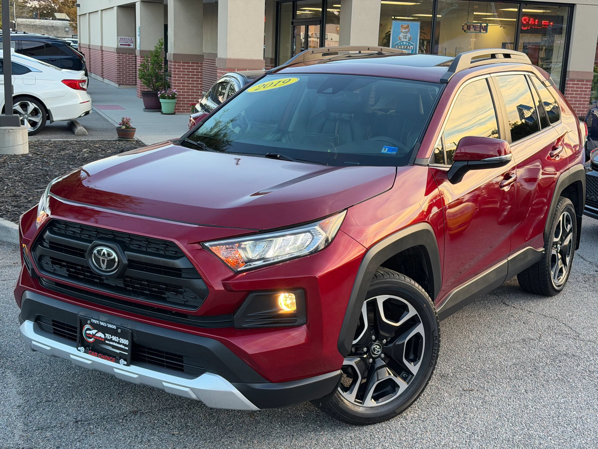 Used 2019 Toyota RAV4 Adventure AWD/4WD image 2