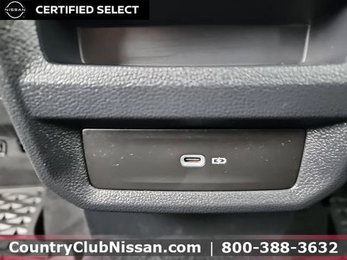 Used 2022 Volkswagen Taos SEL image 25