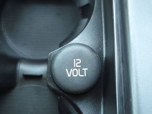 Used 2017 Volvo S60 T5 Inscription image 23