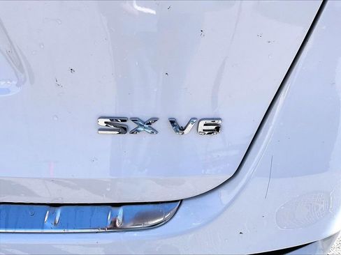 Used 2016 Kia Sorento SX image 8