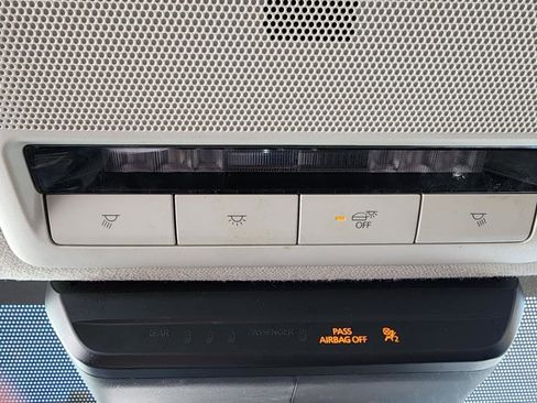 Used 2023 MAZDA MAZDA3 s image 22