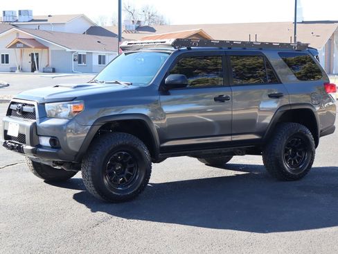 Used 2013 Toyota 4Runner 4WD image 10