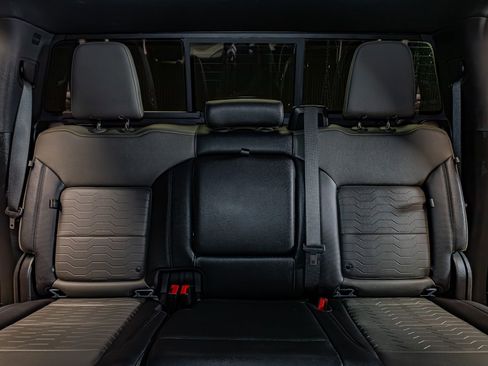 Used 2022 Chevrolet Silverado 1500 ZR2 w/ Technology Package image 25