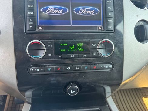 Used 2011 Ford Expedition Max Limited AWD/4WD image 27